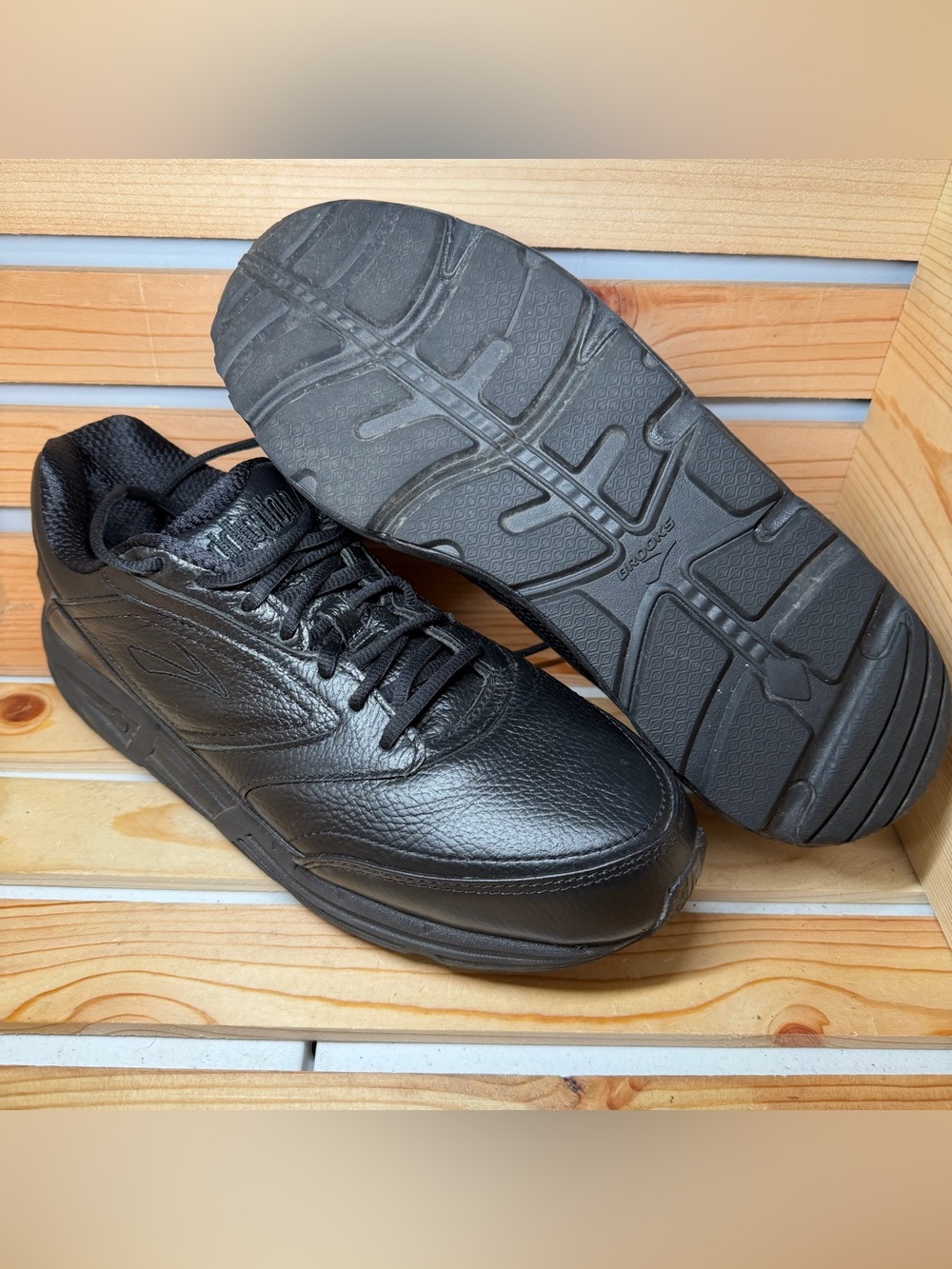 Brooks Addiction Walker 2 Shoes Black Leather Walking 1100391D001 Mens Size 11.5
